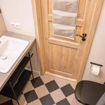 Downtown Apartment Rentals Шяуляй Экстерьер фото